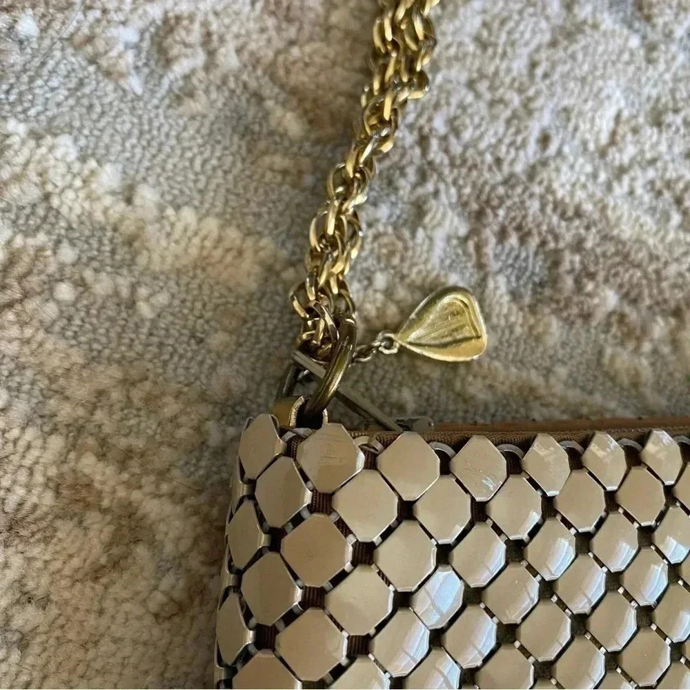 Whiting & Davis Vintage Mesh Metal Purse Shoulder Bag Gold Chain Strap - Picture 2 of 14